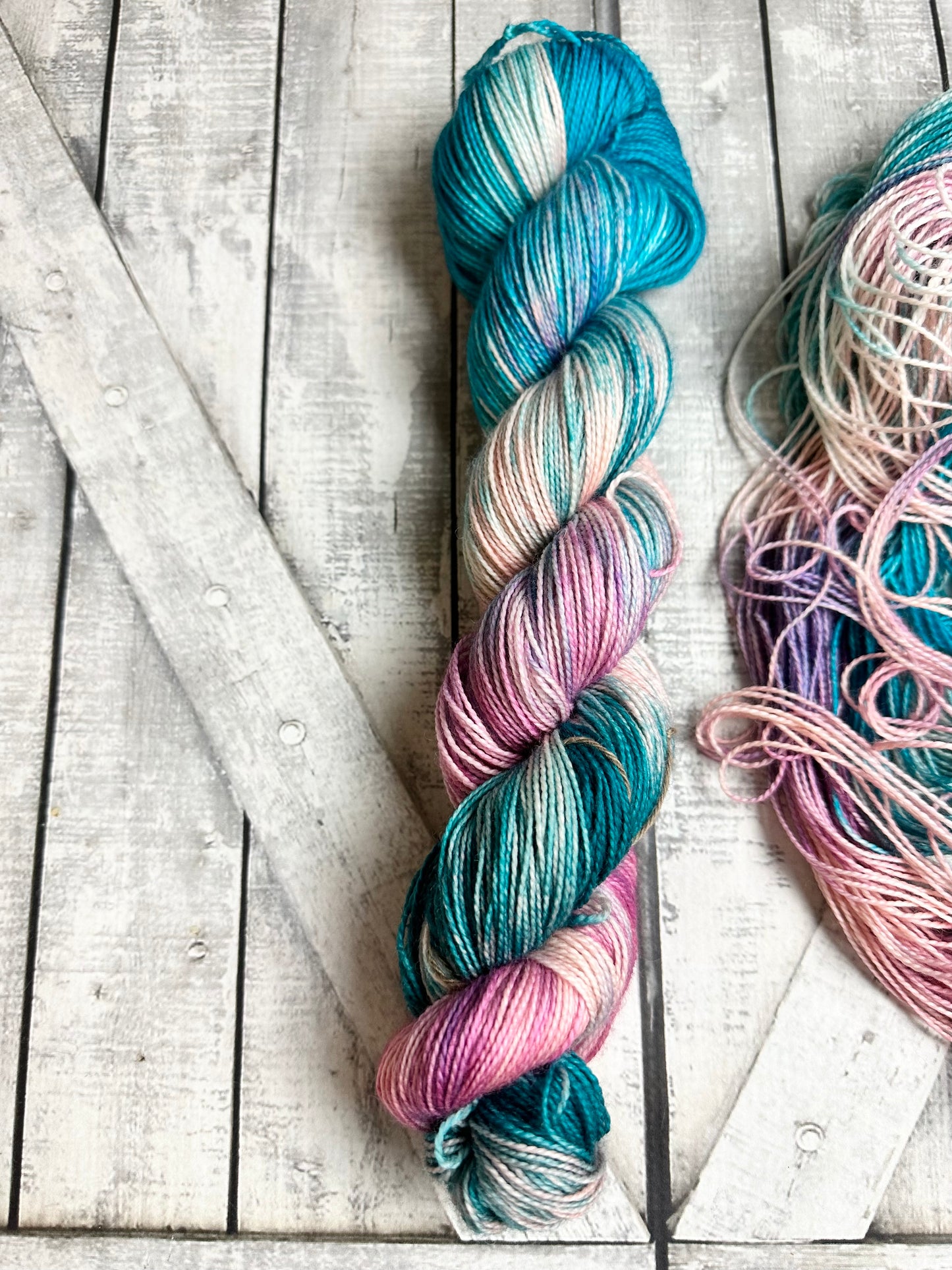 HIBISCUS FLOWERS Toad Hollow Yarns