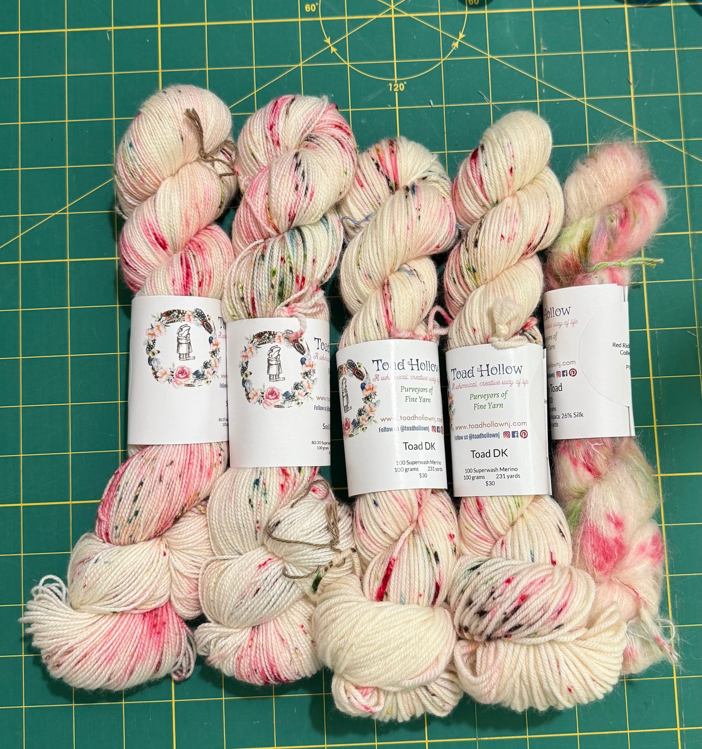 PIES - Hand Dyed Yarn, Toad Hollow yarns