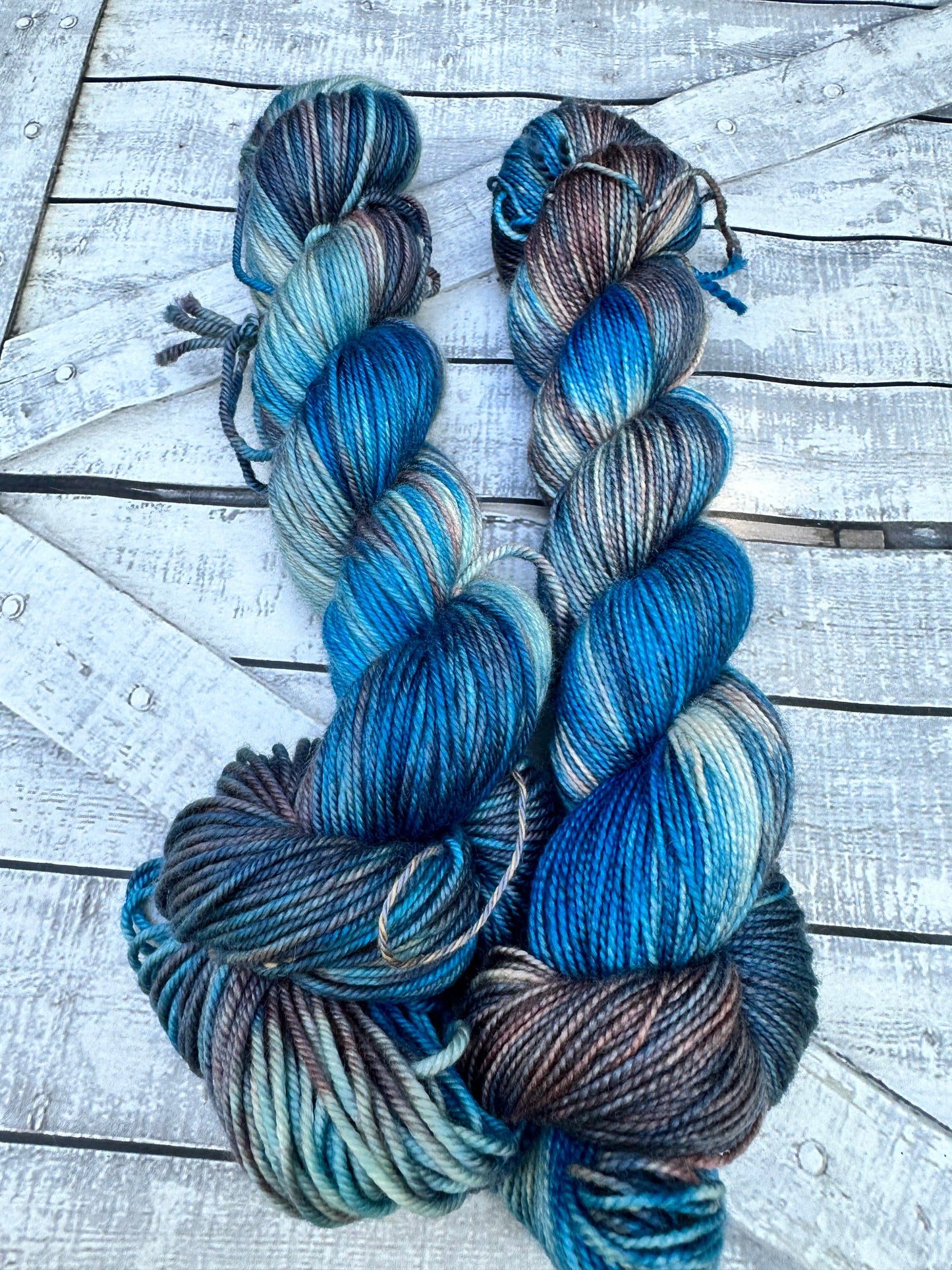 OOAK - COTTAGE BREW Toad Hollow Yarns