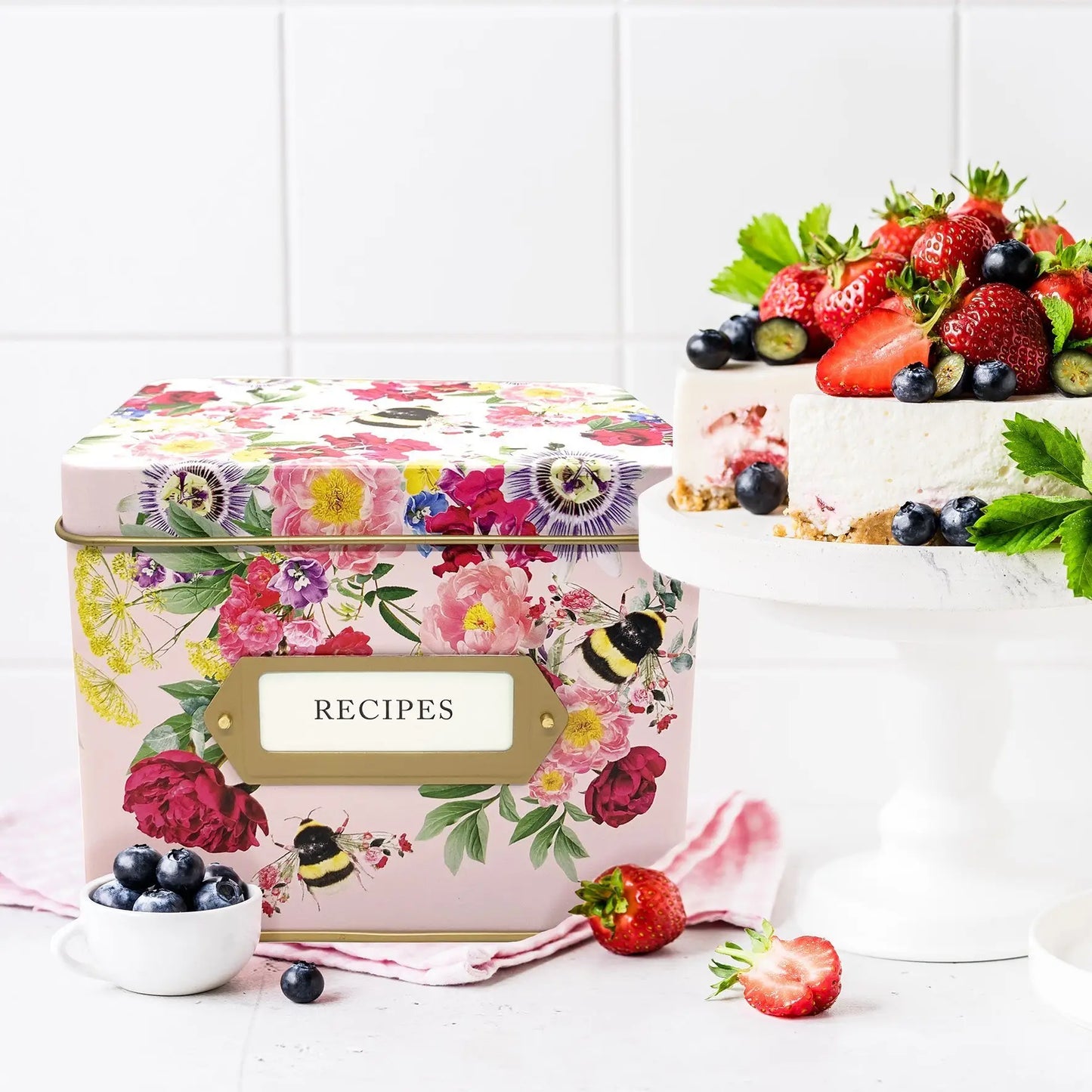 BEE Recipe Tin with 50 Recipe Cards & 12 Dividers