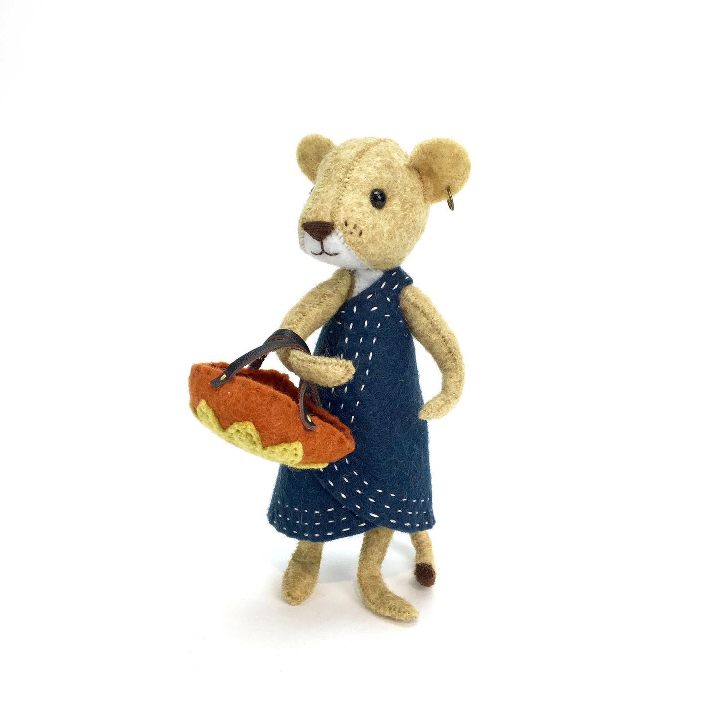 DANDELION THE LIONESS kit - Wool Felt kit, Toad Hollow Fabrics
