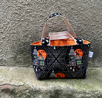 HALLOWEEN CANDY BUCKET BAGS, Toad Hollow Bags, Knitting Project Bag