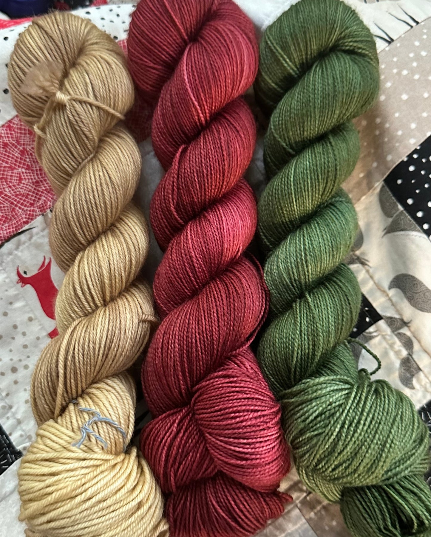 HUNTER GREEN, Toad Hollow Yarns