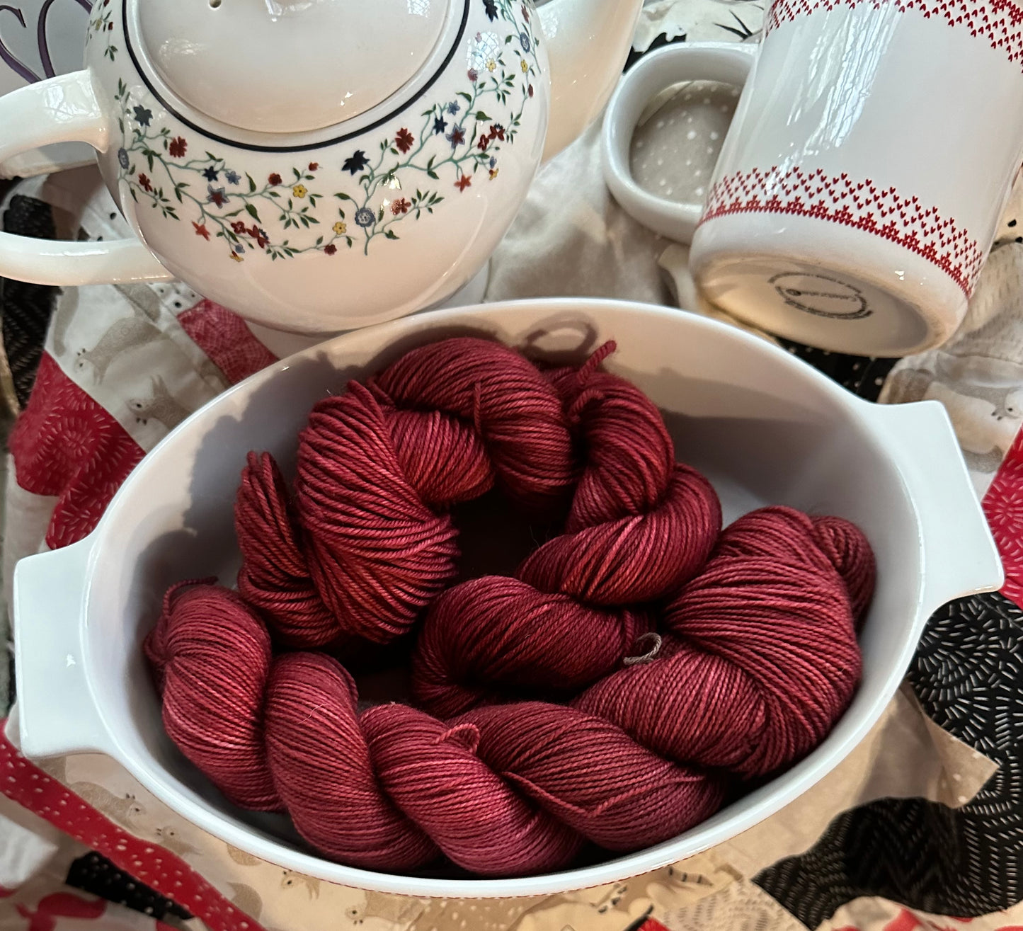 OAK, Red Toad Hollow Yarns