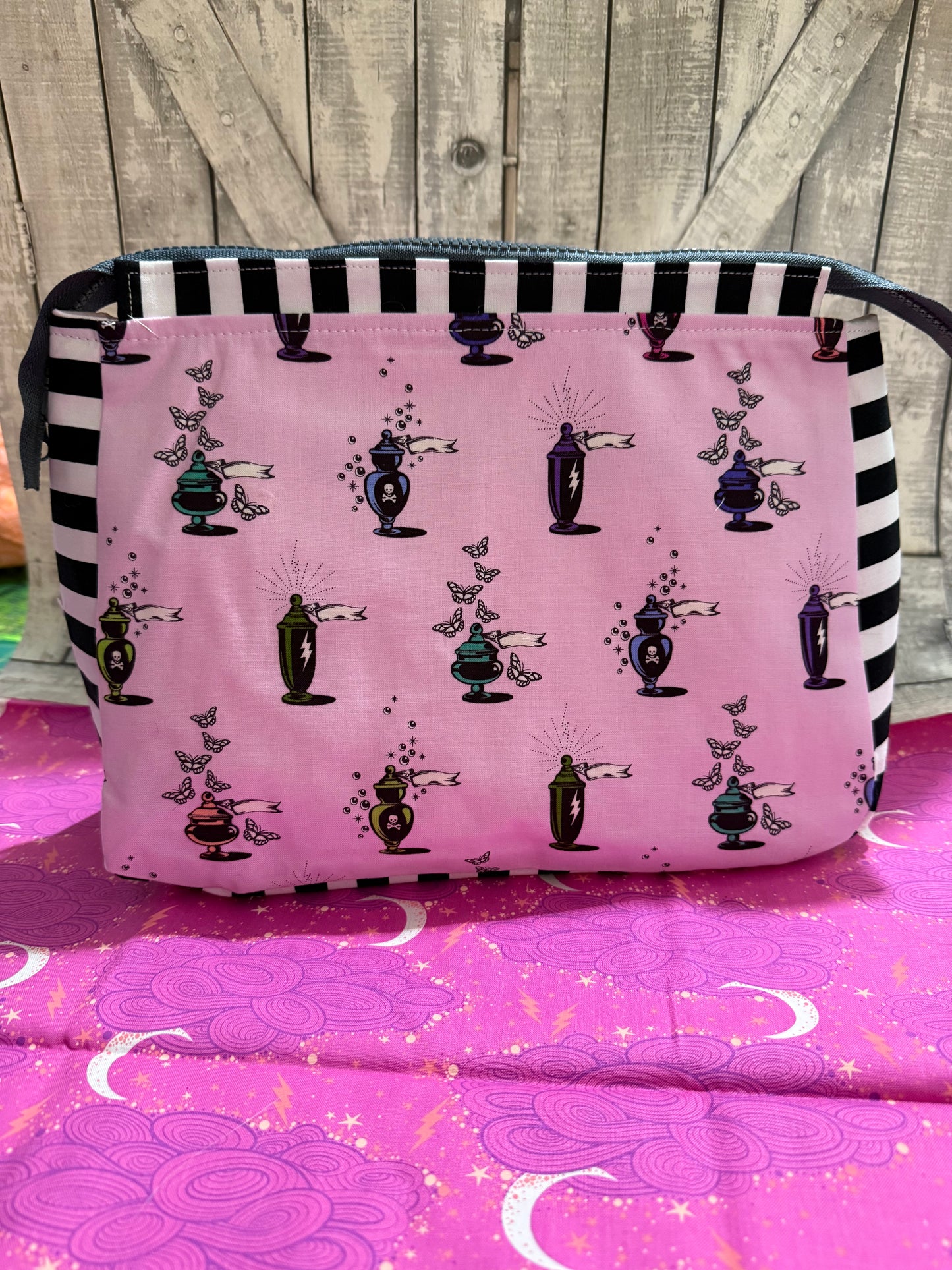 Large Knitting Bag in NIGHTSHADE DEJA VU  Project Bags - Toad Hollow Bags