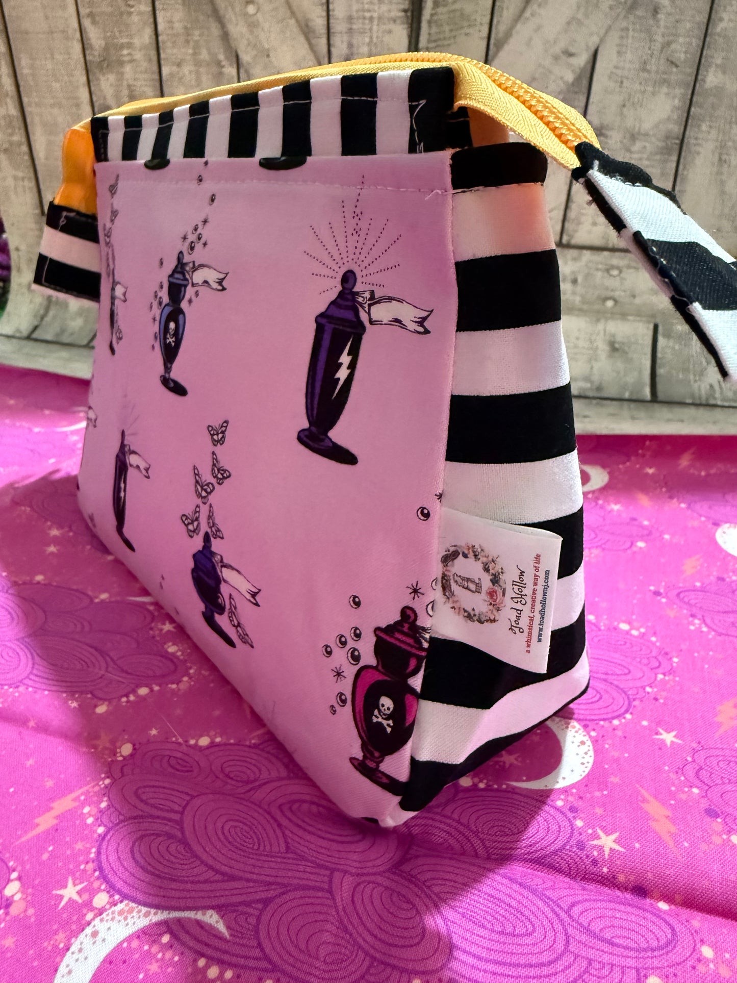 Small Zippered Project Bags in NIGHTSHADE DEJA VU  - Toad Hollow Bags