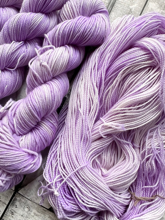 SPRING VIOLETS, Toad Hollow Yarns