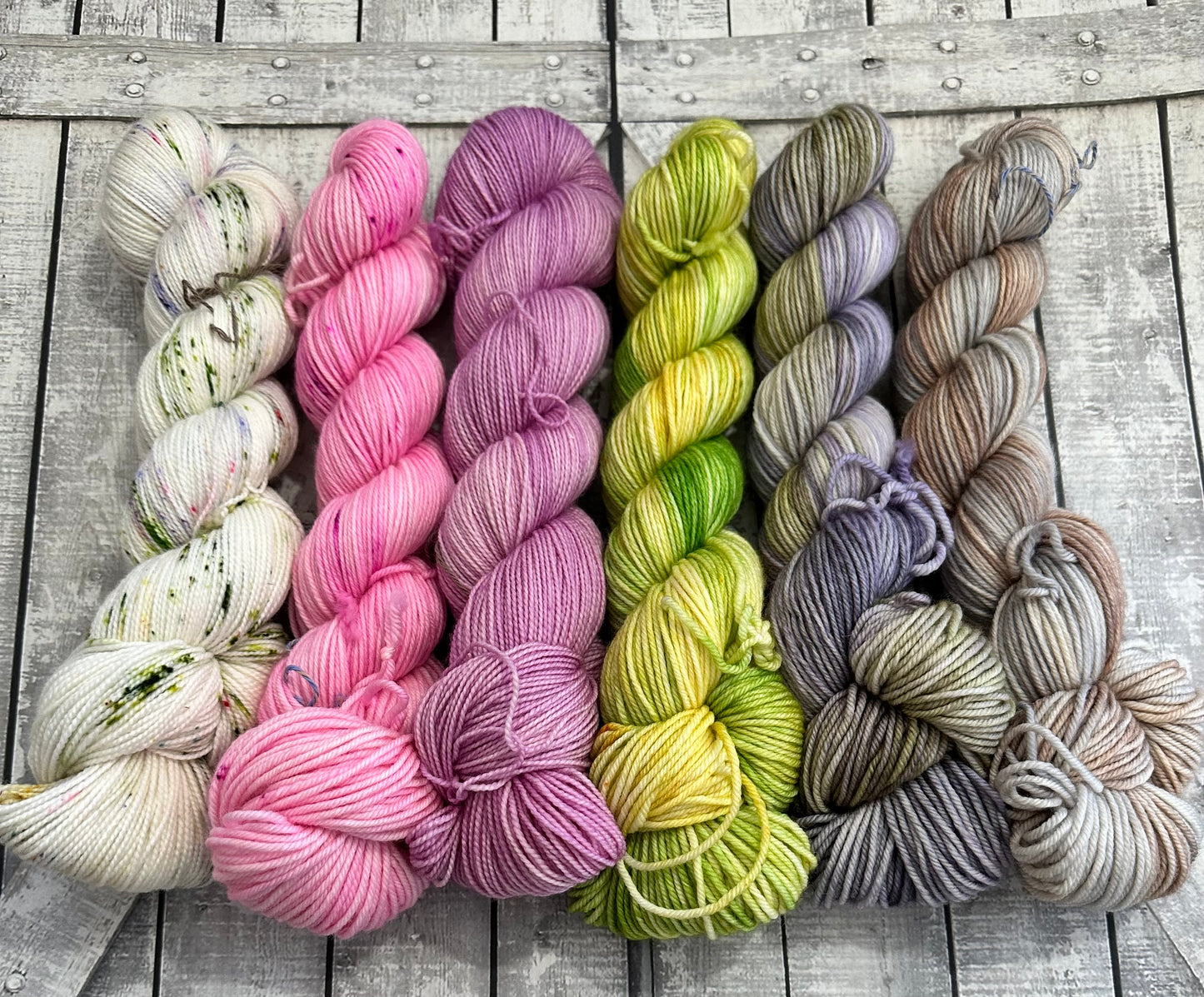 The OSTARA Full Skein collection, Toad Hollow Yarns