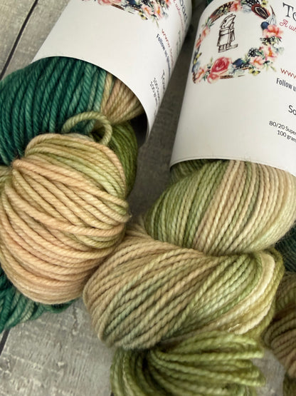 HELEN - All Creatures Great & Small Collection Toad Hollow Yarns