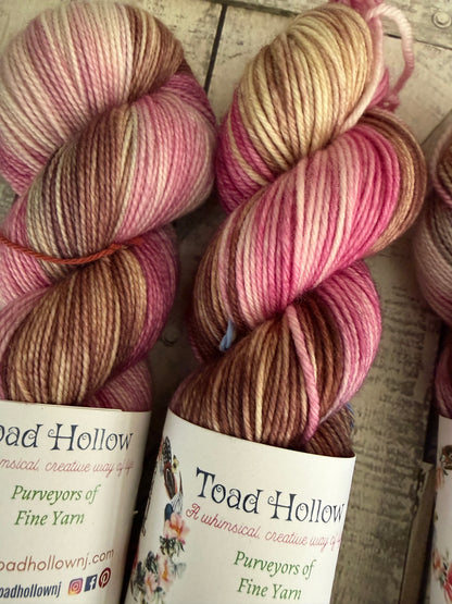 MRS HALL - All Creatures Great & Small Collection Toad Hollow Yarns