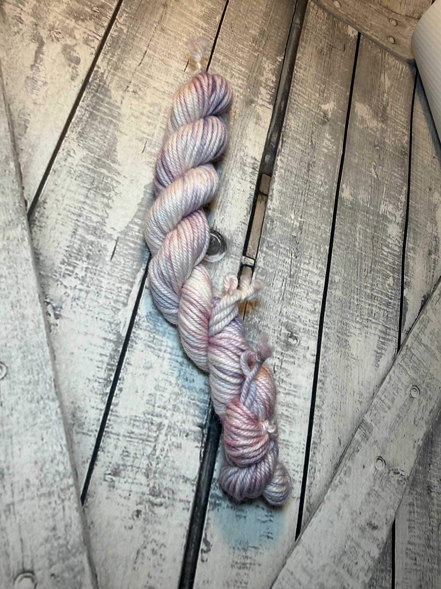 CLAM SHELLS, Toad Hollow Yarns