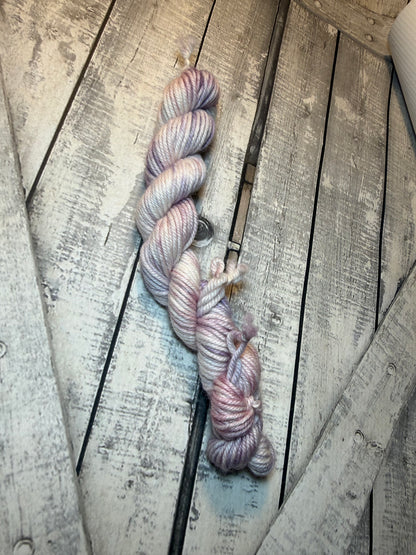 CLAM SHELLS, Toad Hollow Yarns