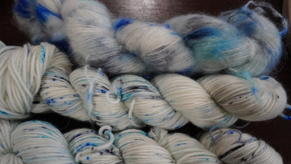 SNOW DAY - Toad Hollow Yarns